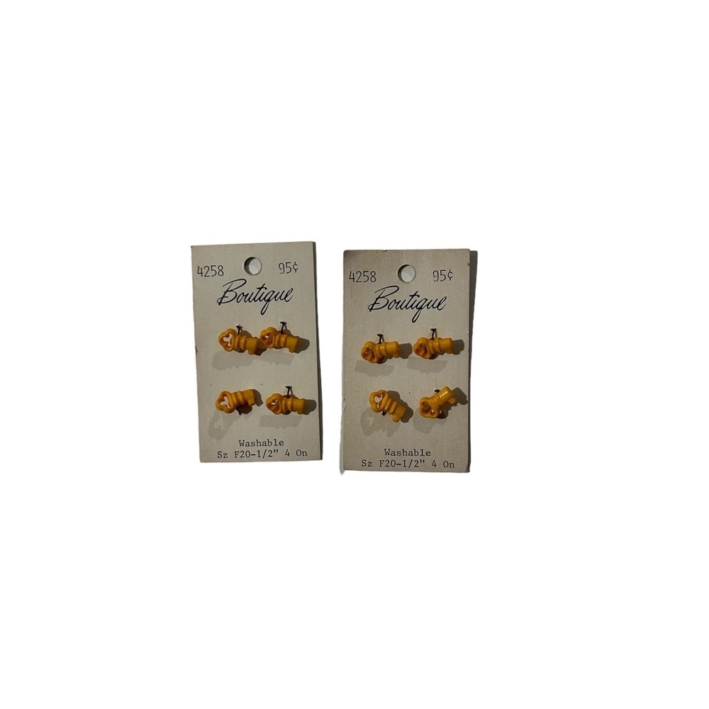 Vintage Set of 8 Boutique Washable Yellow Skeleton Key Buttons Size F20 1/2” NOS